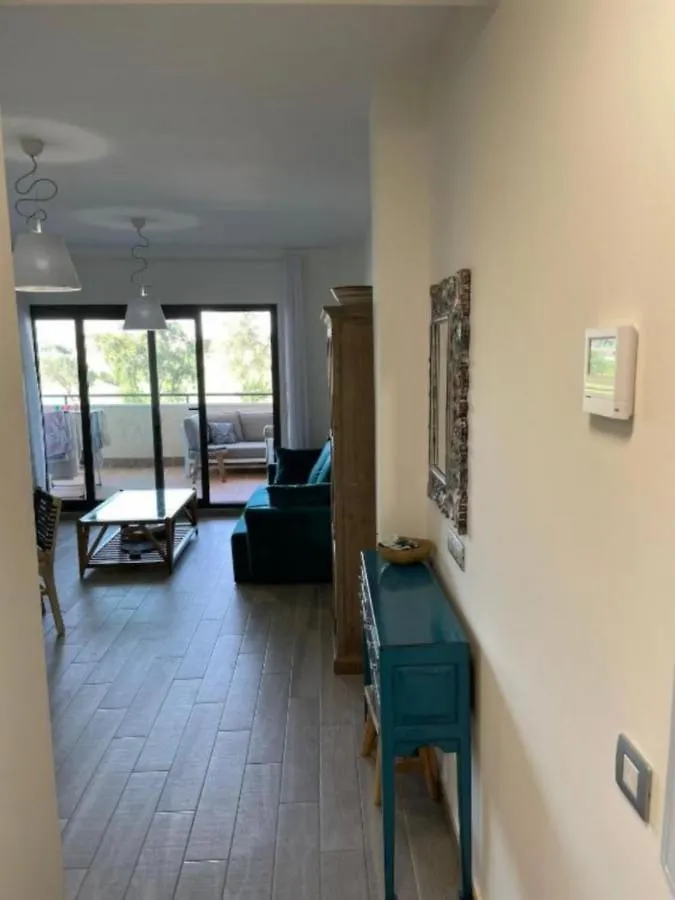 Green View Luxury Appartment In New Complex Pueblo Majorero Next To Golf Course 5 Min Walk From The Beach And Atlantico Shopping Centre In Caleta De Fuste Next To Cassino And Elba Sara Hotel 2 Bedrooms 2 Bathrooms Huge Terace! Apartmán