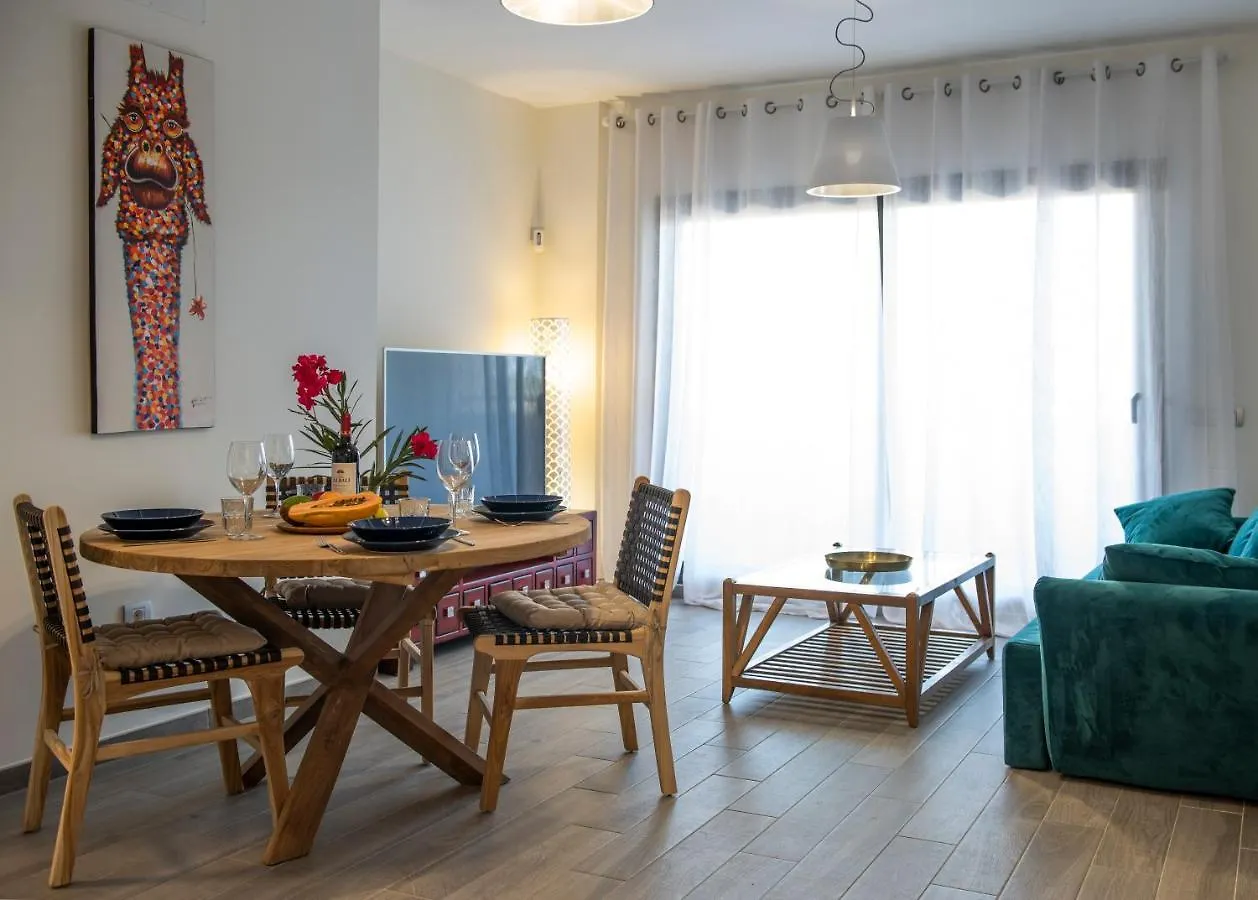 Green View Luxury Apartment: Beachfront Golf Retreat Caleta De Fuste Spain