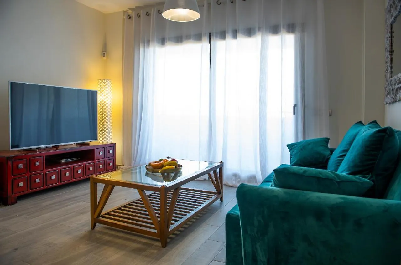 Green View Luxury Apartment: Beachfront Golf Retreat Caleta De Fuste