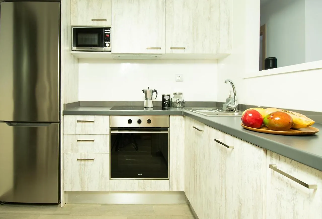 Green View Luxury Apartment: Beachfront Golf Retreat Caleta De Fuste Apartment