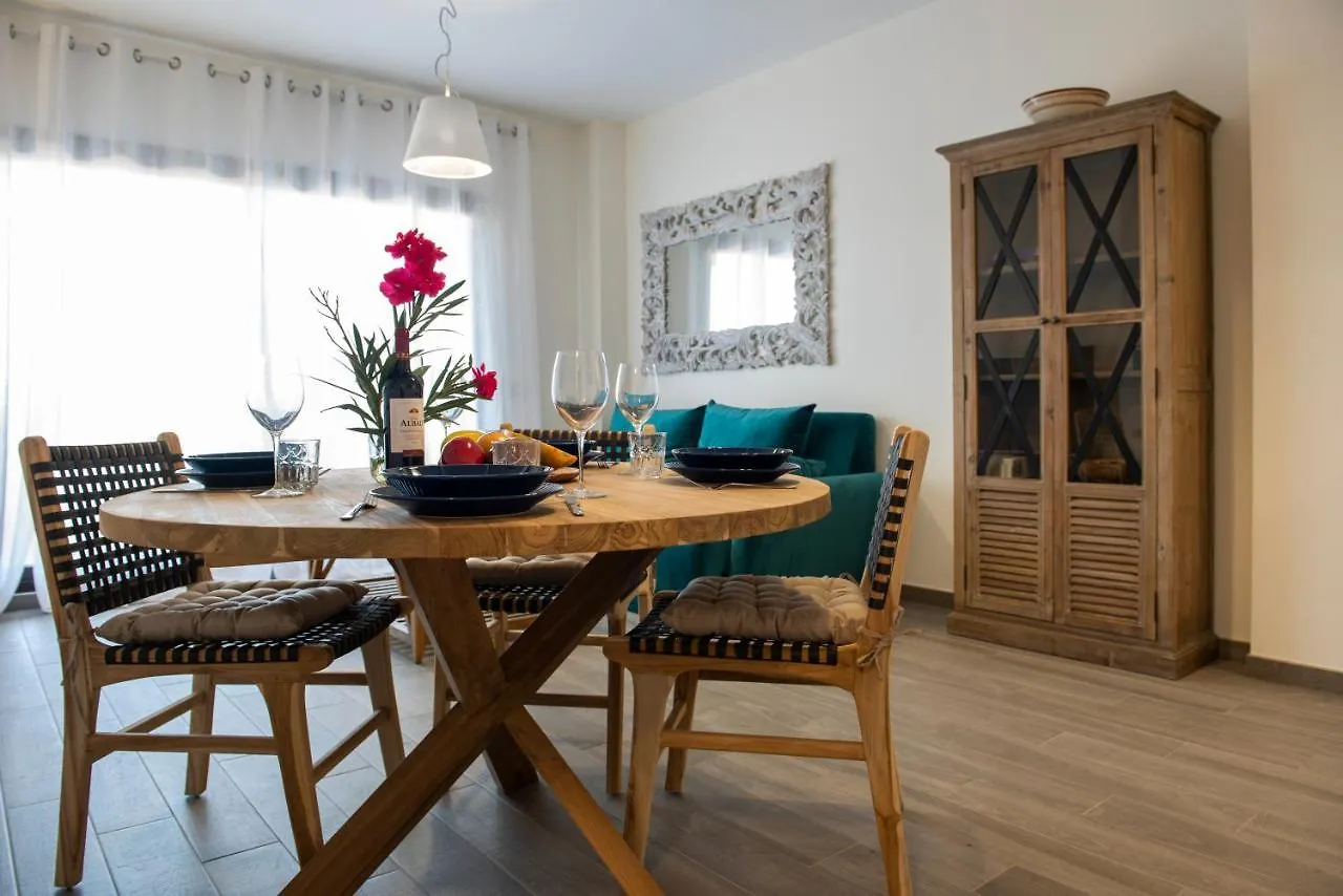 Green View Luxury Appartment In New Complex Pueblo Majorero Next To Golf Course 5 Min Walk From The Beach And Atlantico Shopping Centre In Caleta De Fuste Next To Cassino And Elba Sara Hotel 2 Bedrooms 2 Bathrooms Huge Terace! Apartmán