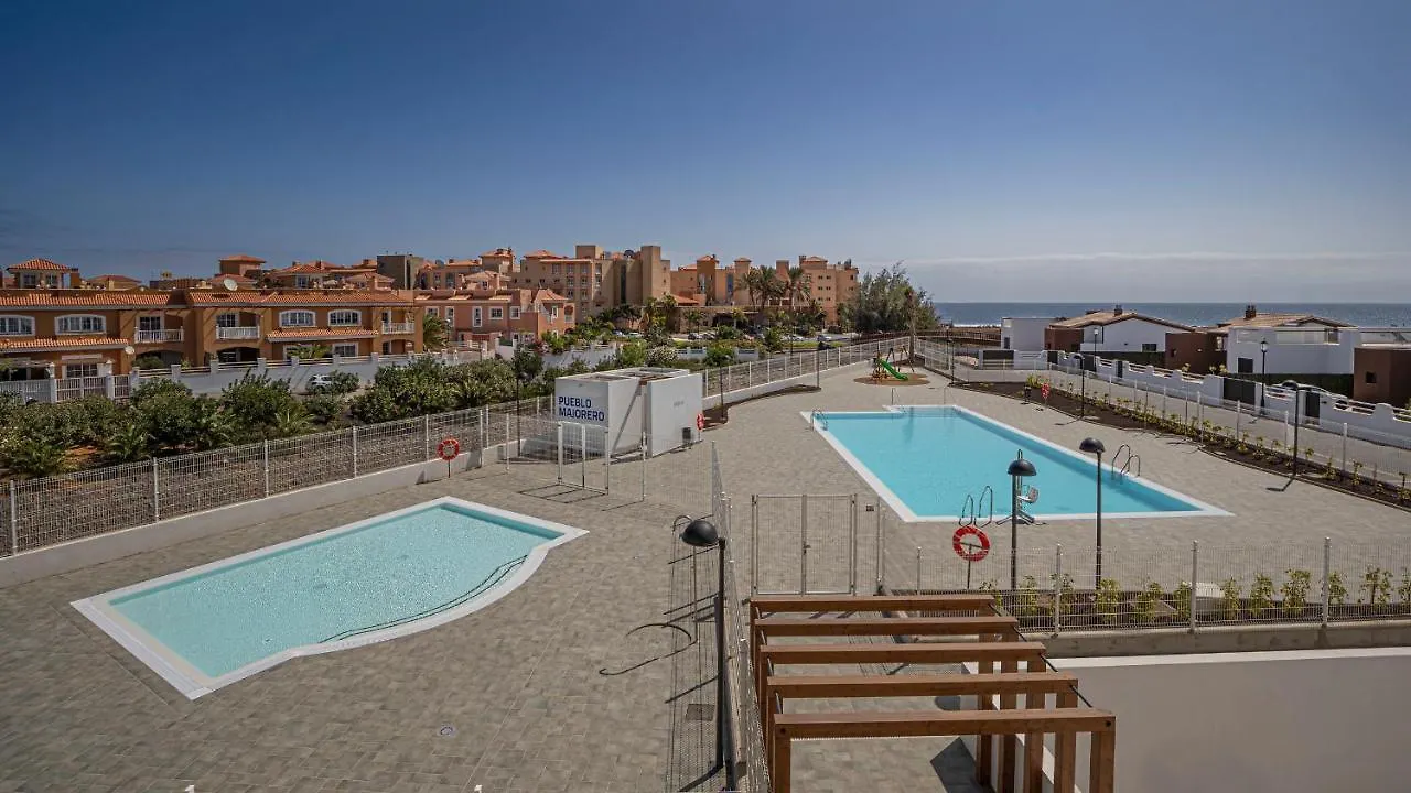 Green View Luxury Apartment: Beachfront Golf Retreat Caleta De Fuste Apartment