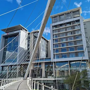 https://century-city-letting.hotels-capetown.com
